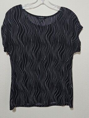 Liz McCoy Black Short-Sleeve Tee with White Wave Dot Print